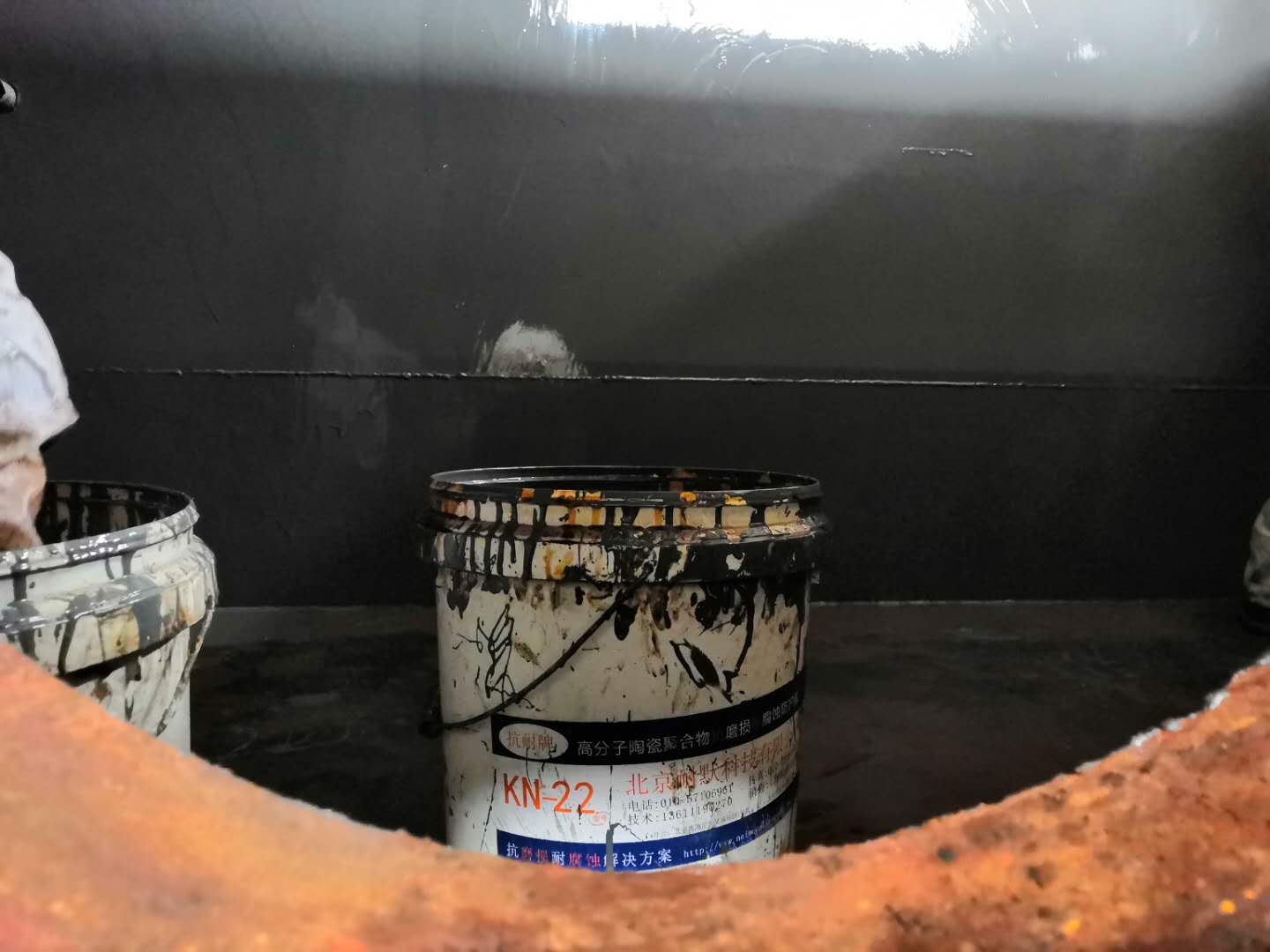 耐酸碱涂料罐体内部施工 耐酸碱涂料罐体内部施工